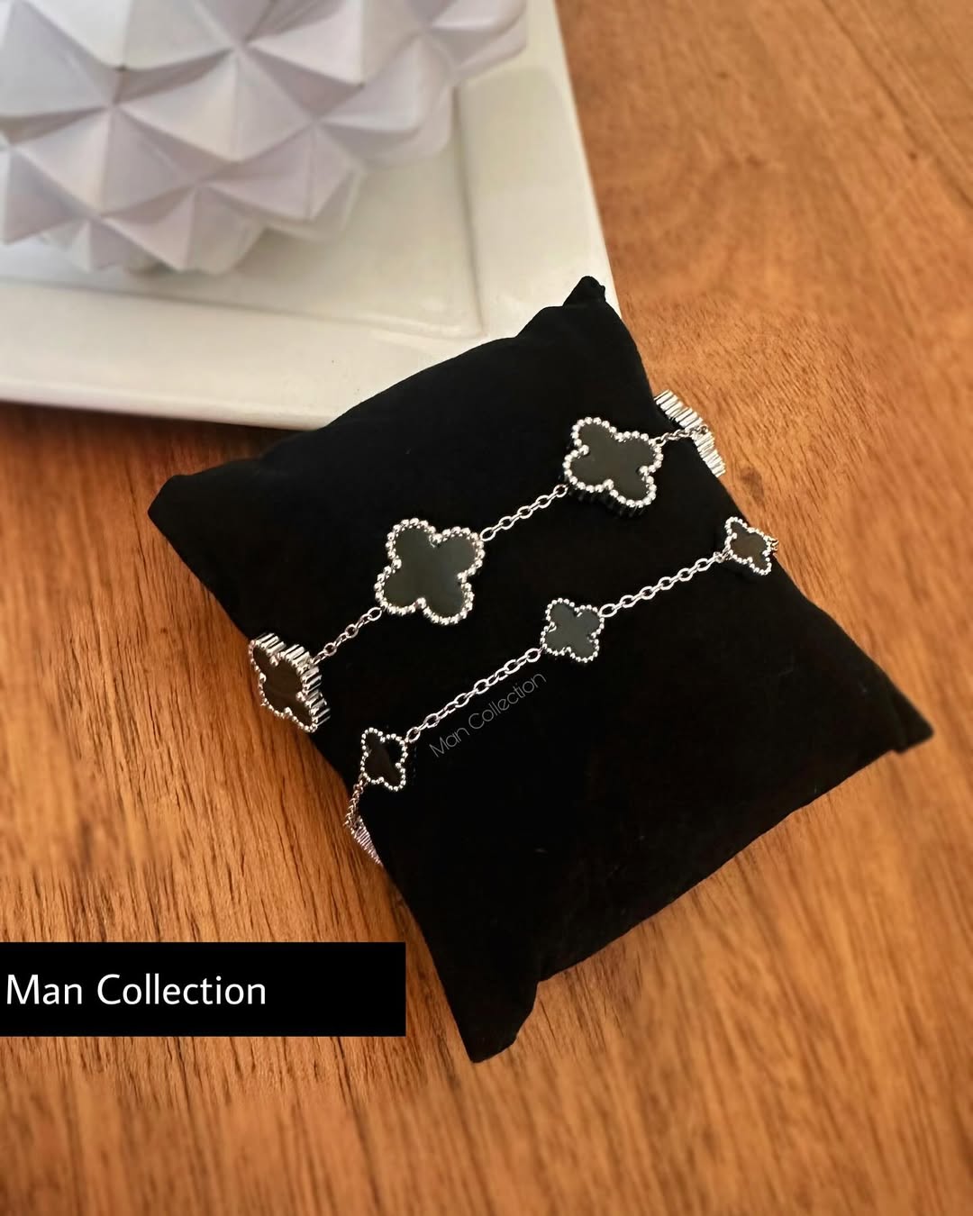 Pulsera Trébol (incluye caja de regalo)
