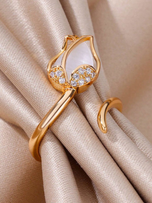 Anillo Flor Tulipán blanco🌷 (incluye caja de regalo)