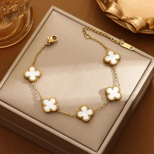 Pulsera Trébol (incluye caja de regalo)