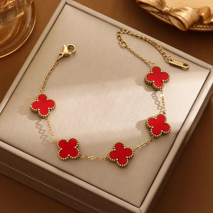 Pulsera Trébol (incluye caja de regalo)